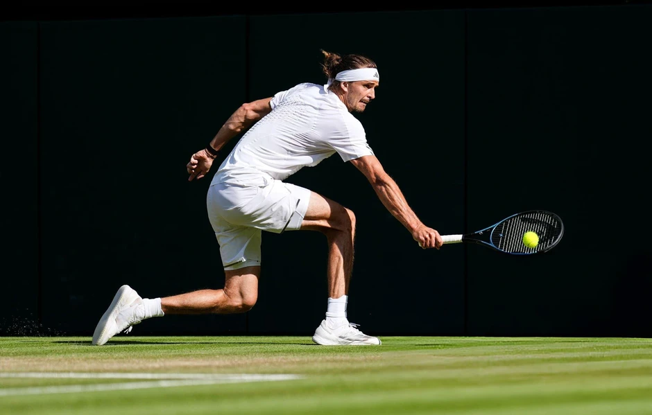 Sinner vào bán kết Wimbledon, chờ đại chiến Djokovic Sinner vào bán kết Wimbledon, chờ đại chiến Djokovic
