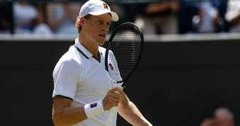 Sinner vào bán kết Wimbledon, chờ đại chiến Djokovic