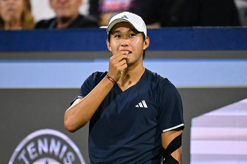 Tay vợt gốc Việt tiết lộ vấn đề đáng lo sau bán kết Canadian Open Tay vợt gốc Việt tiết lộ vấn đề đáng lo sau bán kết Canadian Open