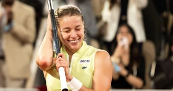 Tay vợt vượt qua vòng loại tiếp tục viết cổ tích tại Roland Garros