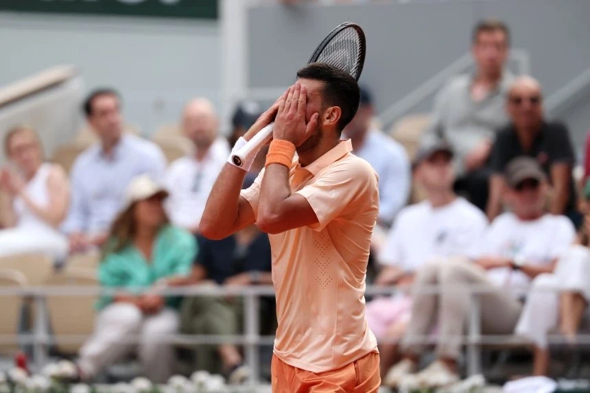 Zverev đe dọa vị trí của Alcaraz, Djokovic tụt xuống số 7 thế giới Zverev đe dọa vị trí của Alcaraz, Djokovic tụt xuống số 7 thế giới