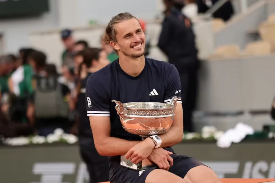 Zverev nói lời xúc động sau khi vô địch Roland Garros 2026 Zverev nói lời xúc động sau khi vô địch Roland Garros 2026