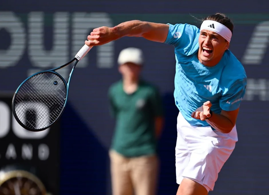 Zverev thất bại ở Munich Open, Rublev tiến vào chung kết Barcelona Open Zverev thất bại ở Munich Open, Rublev tiến vào chung kết Barcelona Open