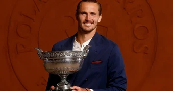 Zverev trút bỏ gánh nặng sau chức vô địch Roland Garros