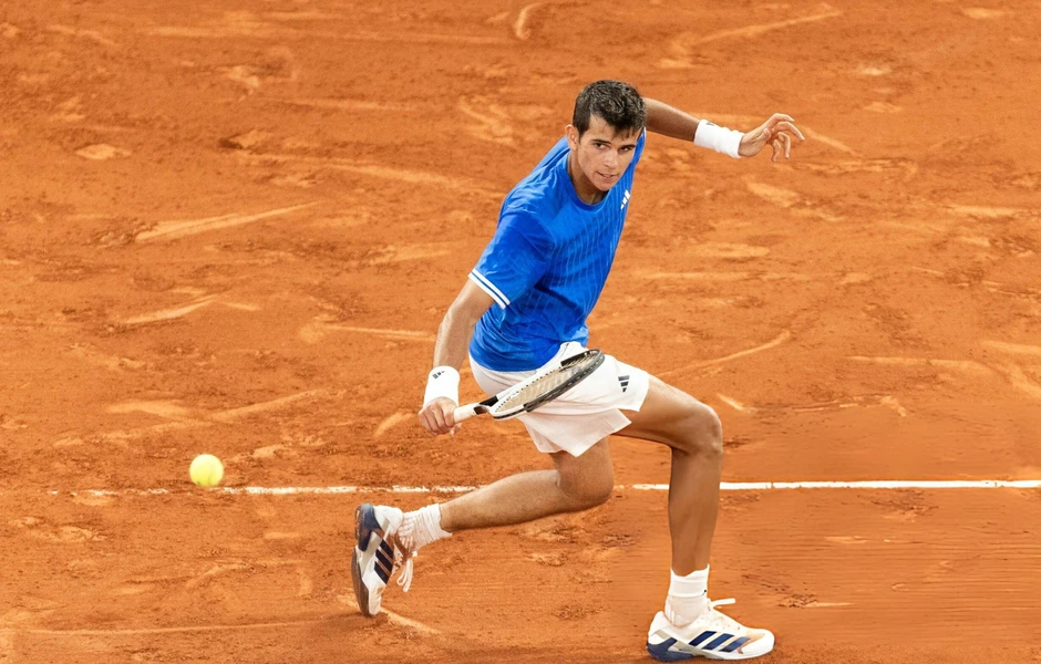 Zverev vào bán kết Roland Garros, đứng trước cơ hội lớn vô địch Grand Slam Zverev vào bán kết Roland Garros, đứng trước cơ hội lớn vô địch Grand Slam