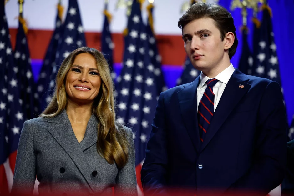 Barron Trump vừa tròn 20: Là "bản sao" của cha và những tham vọng không hề che giấu Barron Trump vừa tròn 20: Là "bản sao" của cha và những tham vọng không hề che giấu