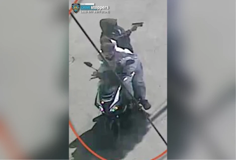 Bé 7 tháng tuổi tử vong do trúng đạn lạc trong vụ nổ súng băng đảng Bé 7 tháng tuổi tử vong do trúng đạn lạc trong vụ nổ súng băng đảng