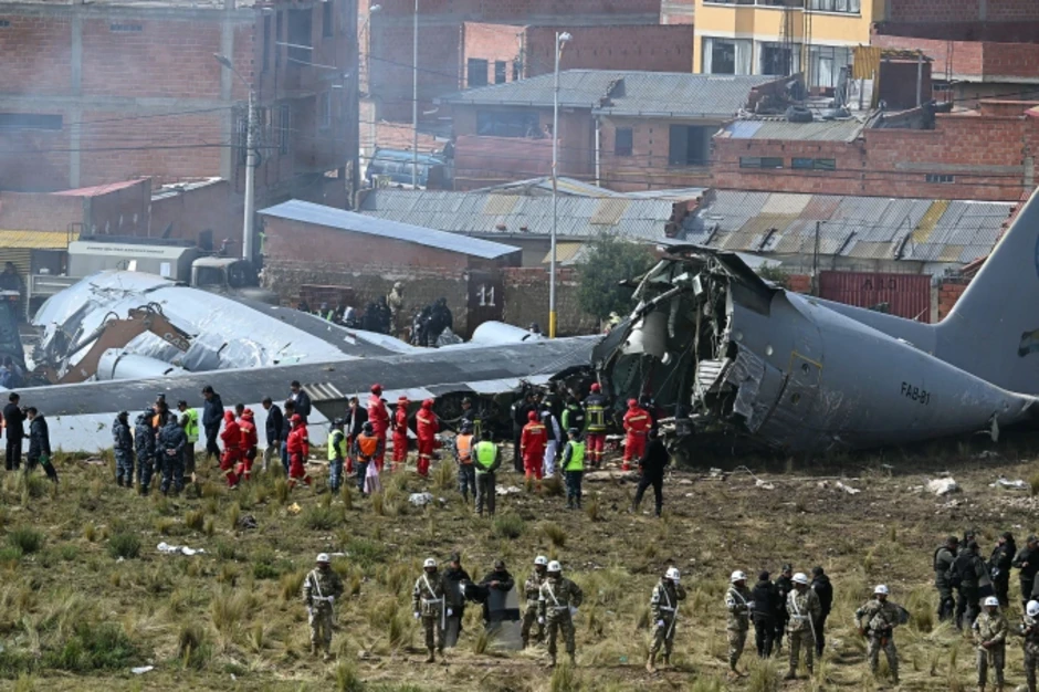 Bolivia truy tìm tiền mặt bị đánh cắp sau vụ máy bay gặp nạn Bolivia truy tìm tiền mặt bị đánh cắp sau vụ máy bay gặp nạn