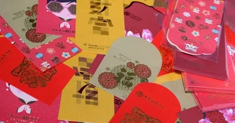 Cậu bé Trung Quốc 10 tuổi kiện bố để đòi lại 11.500 USD tiền lì xì
