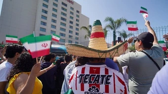 CĐV Mexico coi Iran là 'đội nhà thứ hai' ở World Cup - Báo TinVina