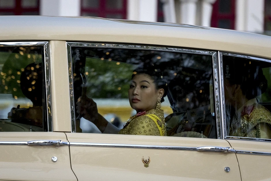 Công chúa Thái Lan nén nỗi đau mất chị để thi đấu tại ASIAD Công chúa Thái Lan nén nỗi đau mất chị để thi đấu tại ASIAD