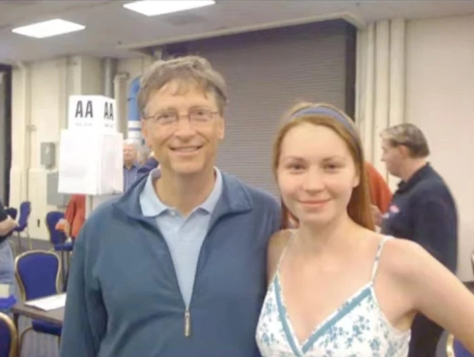 Cuộc tình ngoài luồng của Bill Gates với cô gái Nga