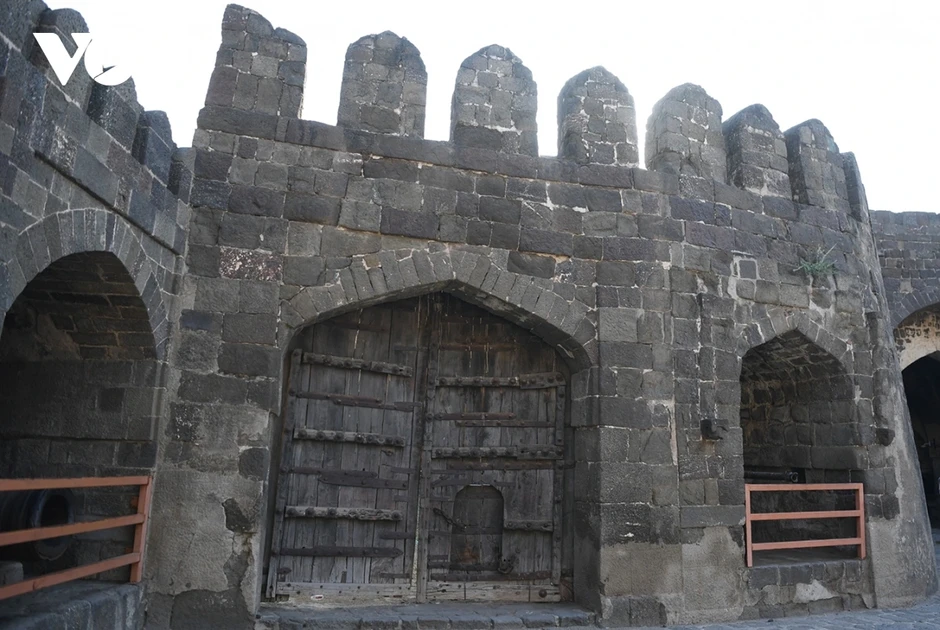 Daulatabad - pháo đài hùng vĩ và kiên cố bậc nhất của Ấn Độ thời Trung cổ