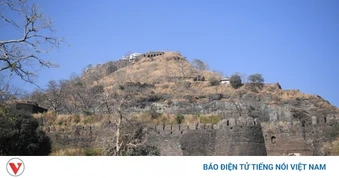 Daulatabad - pháo đài hùng vĩ và kiên cố bậc nhất của Ấn Độ thời Trung cổ