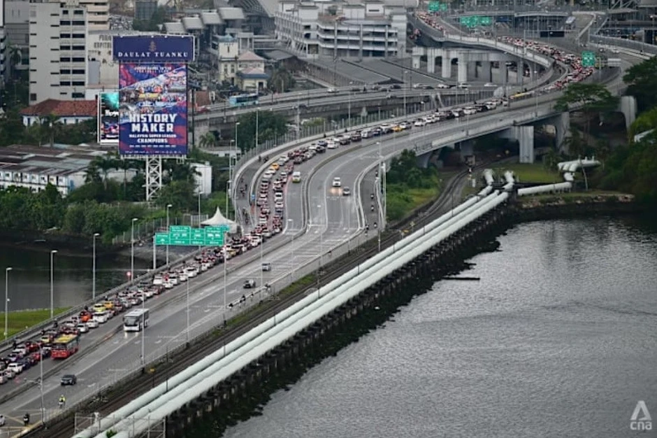 Giá dầu tăng gây biến động thế nào đến kinh tế của Singapore? Giá dầu tăng gây biến động thế nào đến kinh tế của Singapore?