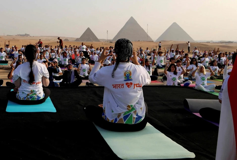 Hàng triệu người trên khắp thế giới cùng tập yoga trong ngày 21/6