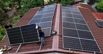 Hóa đơn điện tăng vọt, người Philippines đổ xô lắp năng lượng mặt trời