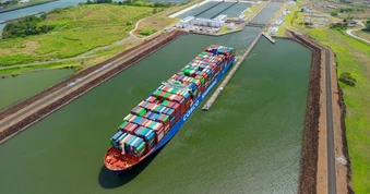 Kênh đào Panama đối mặt khủng hoảng: Đấu giá mua suất ưu tiên khốc liệt