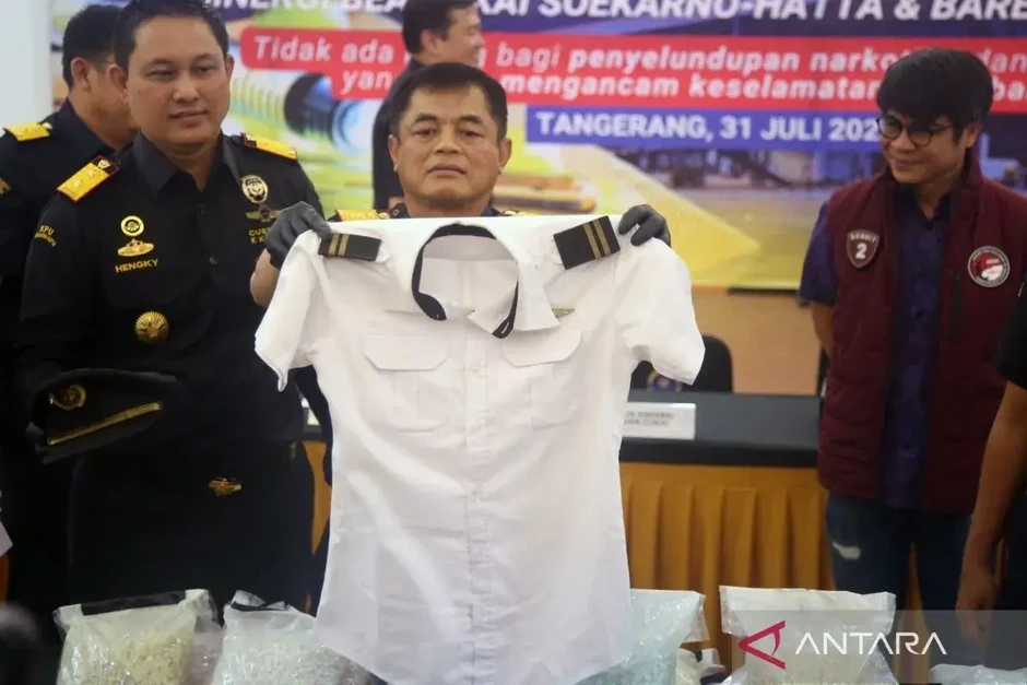 Malaysia lên tiếng vụ phi công mang 70.000 viên thuốc lắc vào Indonesia Malaysia lên tiếng vụ phi công mang 70.000 viên thuốc lắc vào Indonesia