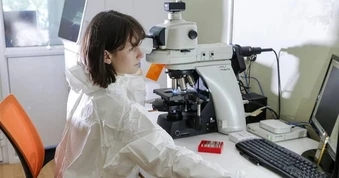Nga tiết lộ quá trình tạo ra vaccine ung thư cho từng người bệnh