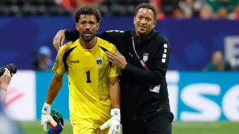 Nghị sĩ Mỹ kêu gọi cấp visa cho mẹ thủ môn Cape Verde đến World Cup - Báo TinVina