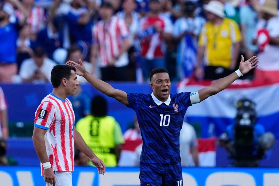 Nghị sĩ Paraguay hứng chỉ trích vì miệt thị Mbappe - Báo TinVina Nghị sĩ Paraguay hứng chỉ trích vì miệt thị Mbappe - Báo TinVina