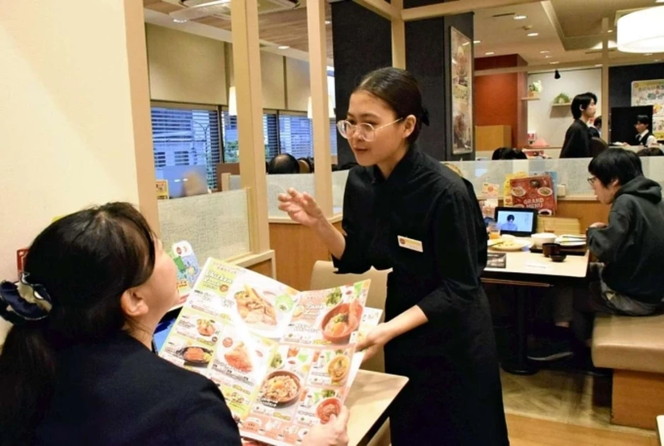 Nhật siết visa lao động khiến ngành nhà hàng lao đao Nhật siết visa lao động khiến ngành nhà hàng lao đao