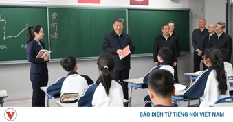 Nhịp sống hiện đại ảnh hưởng mạnh đến thói quen đọc sách của giới trẻ Trung Quốc