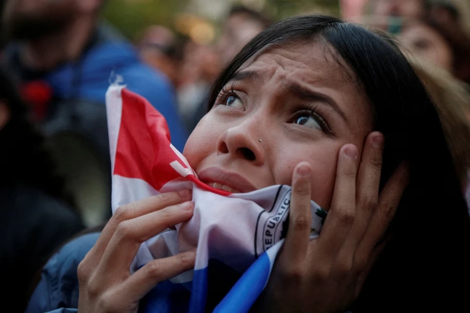 Những giọt nước mắt đầy tiếc nuối trước ngưỡng cửa tứ kết World Cup 2026 Những giọt nước mắt đầy tiếc nuối trước ngưỡng cửa tứ kết World Cup 2026