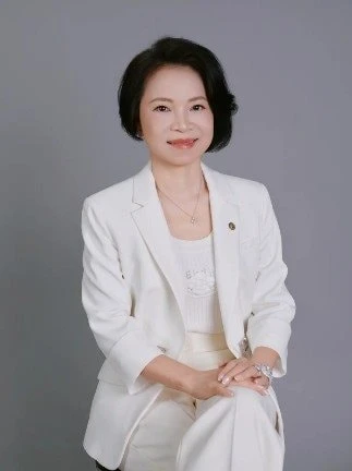 Nóng: Forbes công bố danh sách tỷ phú năm 2026, vợ và em vợ ông Phạm Nhật Vượng lần đầu tiên góp mặt Nóng: Forbes công bố danh sách tỷ phú năm 2026, vợ và em vợ ông Phạm Nhật Vượng lần đầu tiên góp mặt