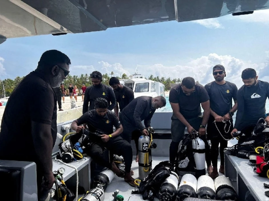 Thảm kịch lặn biển ở "đáy tử thần" Maldives khiến 5 du khách thiệt mạng: Người thân đặt nhiều nghi vấn bất thường Thảm kịch lặn biển ở "đáy tử thần" Maldives khiến 5 du khách thiệt mạng: Người thân đặt nhiều nghi vấn bất thường
