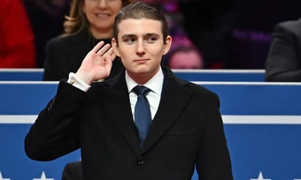 Thẩm phán Anh khen Barron Trump 'cứu mạng bạn từ xa'
