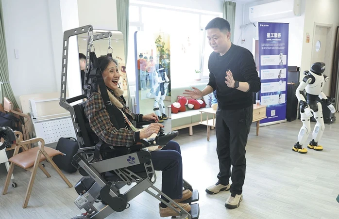 Tham vọng chăm sóc người cao tuổi bằng robot tại Trung Quốc Tham vọng chăm sóc người cao tuổi bằng robot tại Trung Quốc