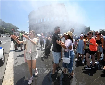 Thủ đô Italy cho người dân vào rạp phim, thư viện miễn phí để tránh nóng
