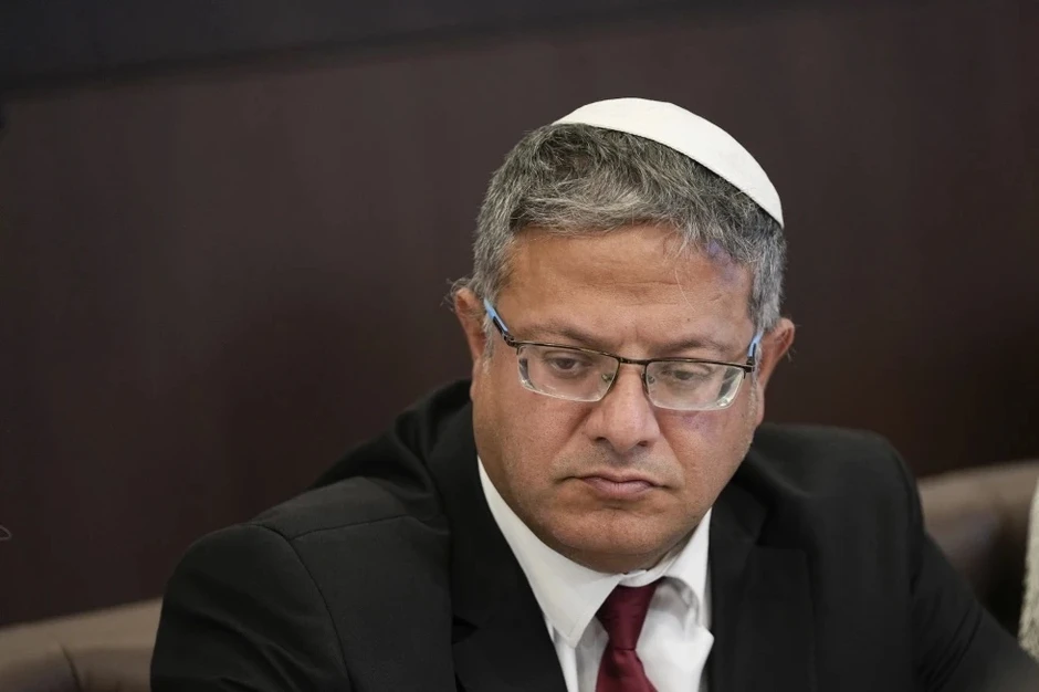 Tòa án Israel cấm dùng cá sấu canh gác tù nhân