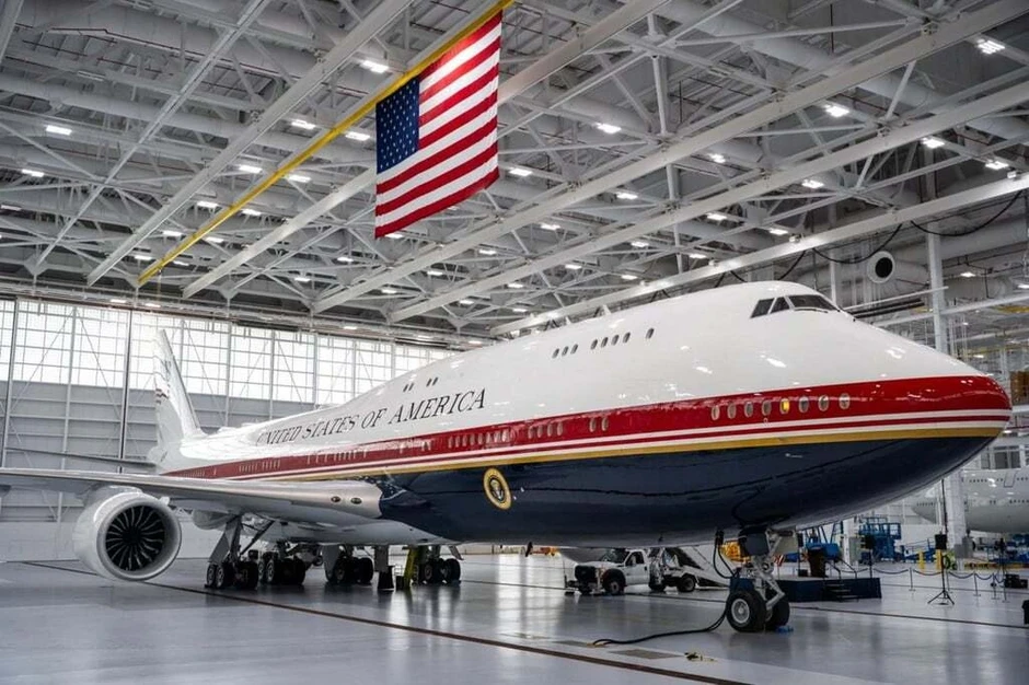 Tổng thống Trump khoe "Nhà Trắng trên không" mới Tổng thống Trump khoe "Nhà Trắng trên không" mới