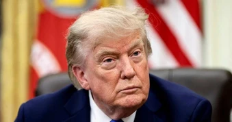 Tổng thống Trump ký sắc lệnh cấm "du lịch sinh con"