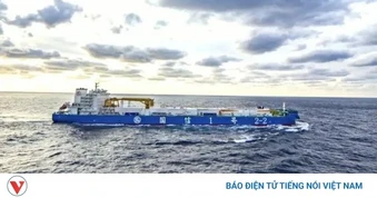 Trung Quốc nuôi trồng cá hồi di động quy mô lớn trên biển