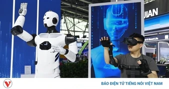 Trung Quốc thúc đẩy phát triển robot phục vụ người cao tuổi và khuyết tật