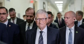 Tỷ phú Bill Gates nói từng bị Epstein dùng chuyện ngoại tình để "tống tiền"
