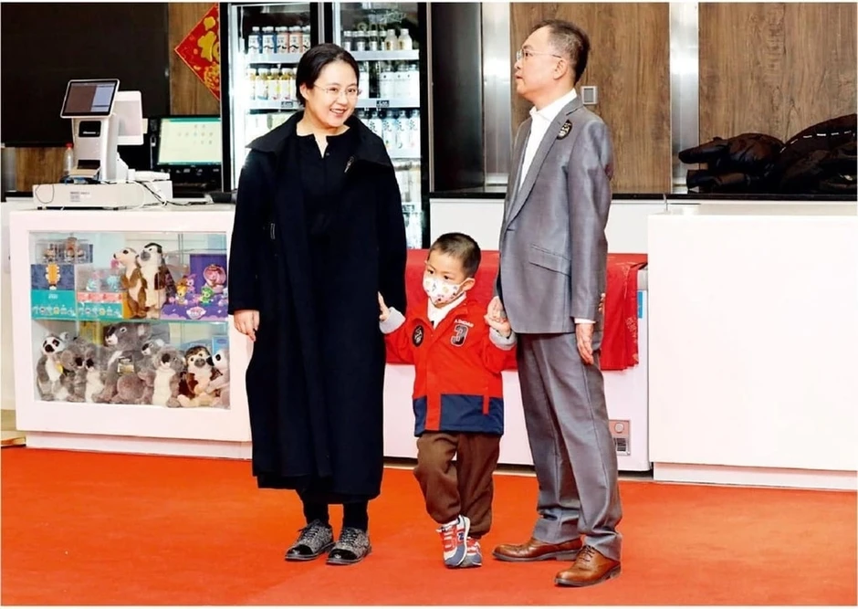 Vợ triệu phú Trung Quốc từ chối ly hôn dù chồng mắc bệnh nan y Vợ triệu phú Trung Quốc từ chối ly hôn dù chồng mắc bệnh nan y