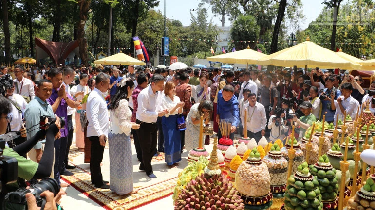 [Ảnh] Campuchia khai mạc lễ hội Nokor Sankranta tôn vinh di sản văn hóa phong phú của đất nước