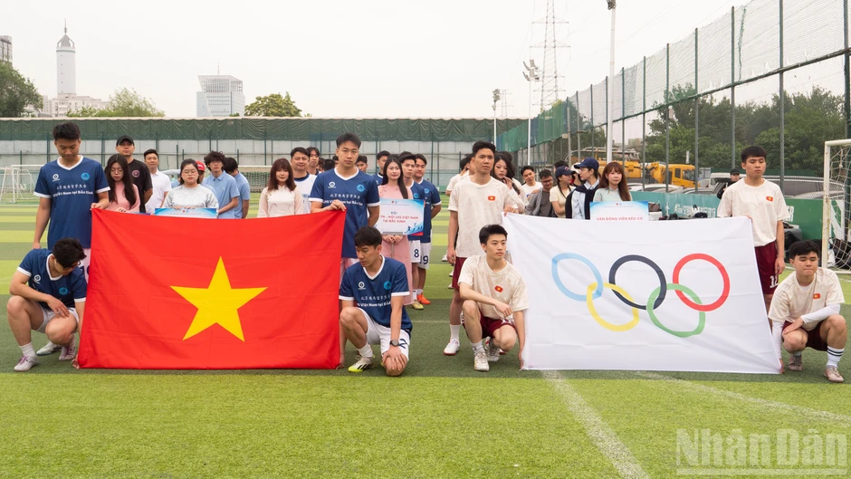 [Ảnh] Sôi nổi Ngày hội thể thao gắn kết cộng đồng năm 2026 tại Bắc Kinh, Trung Quốc