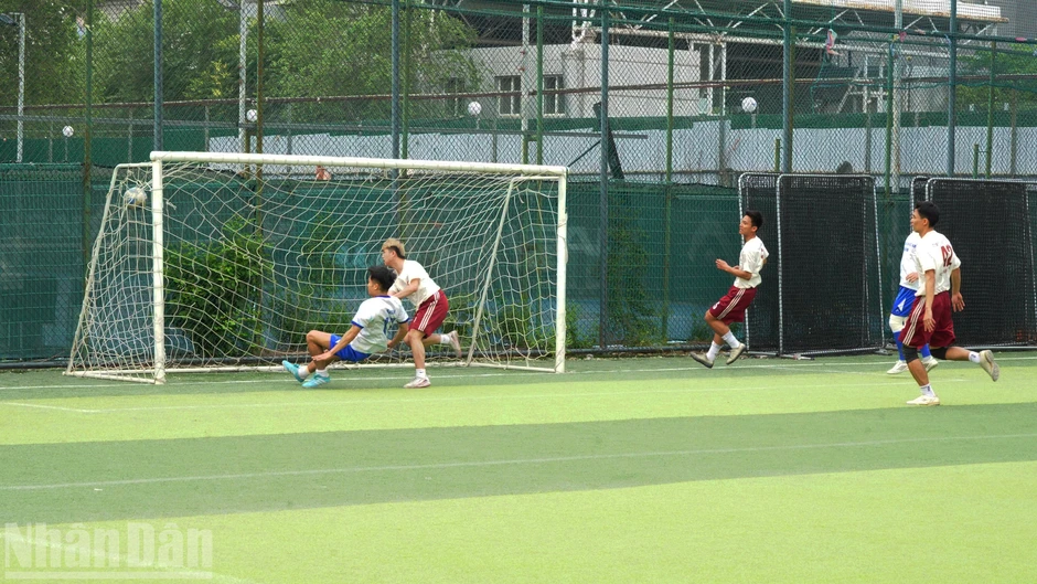[Ảnh] Sôi nổi Ngày hội thể thao gắn kết cộng đồng năm 2026 tại Bắc Kinh, Trung Quốc