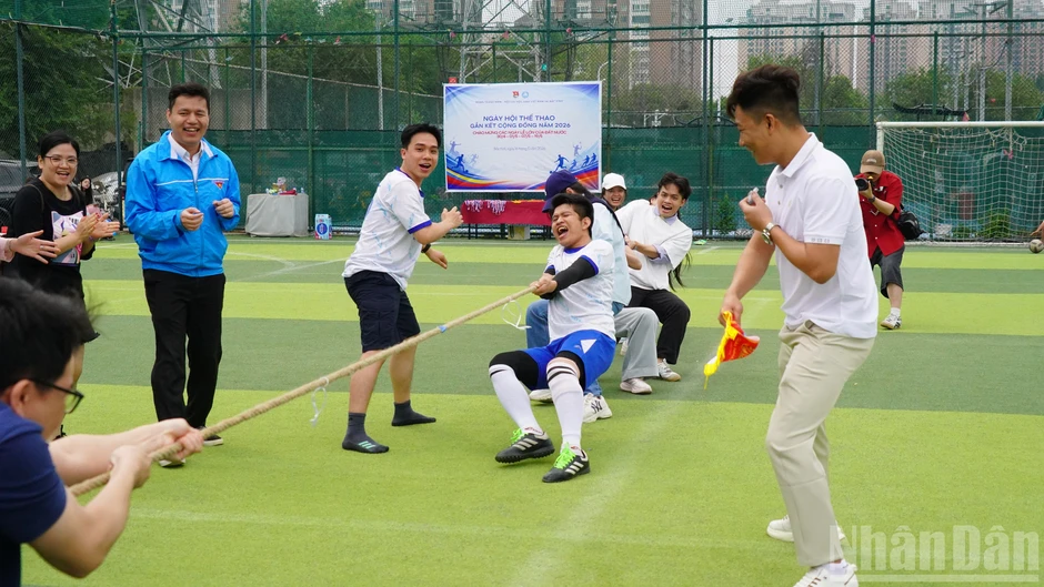 [Ảnh] Sôi nổi Ngày hội thể thao gắn kết cộng đồng năm 2026 tại Bắc Kinh, Trung Quốc