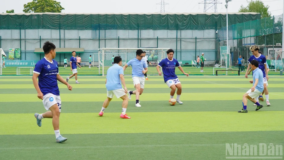 [Ảnh] Sôi nổi Ngày hội thể thao gắn kết cộng đồng năm 2026 tại Bắc Kinh, Trung Quốc