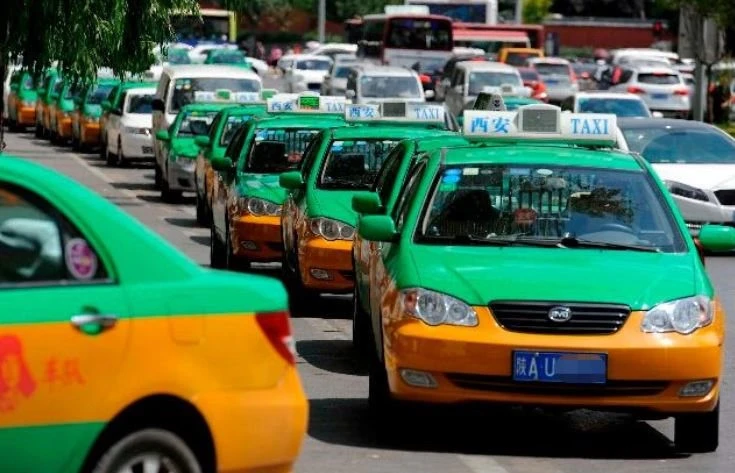 ‘Chén cơm’ của 400.000 tài xế taxi truyền thống tại siêu đô thị lớn bậc nhất châu Á sắp bị đạp đổ, mỗi ngày chỉ được nhận 13 cuốc khách ‘Chén cơm’ của 400.000 tài xế taxi truyền thống tại siêu đô thị lớn bậc nhất châu Á sắp bị đạp đổ, mỗi ngày chỉ được nhận 13 cuốc khách