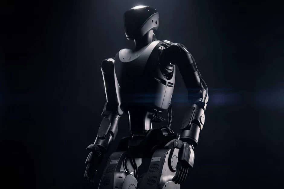 ‘Nếu quân đội Mỹ yêu cầu ngày mai, chúng tôi sẽ gắn súng cho robot’