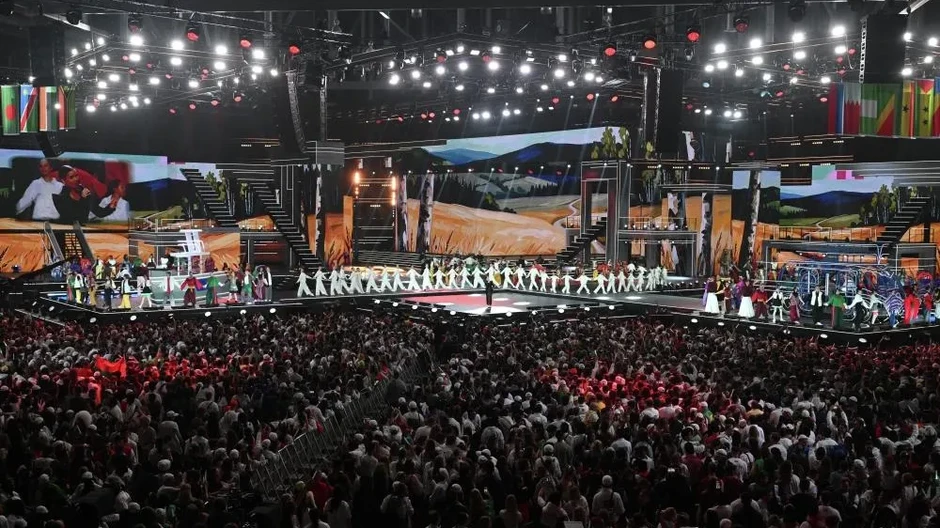 10.000 đại diện từ 191 quốc gia quy tụ, bài phát biểu của Tổng thống Putin nhận cơn mưa pháo tay