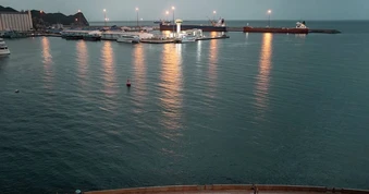 10.000 thủy thủ, hàng chục máy bay, tàu chiến Mỹ phong tỏa hàng hải Iran